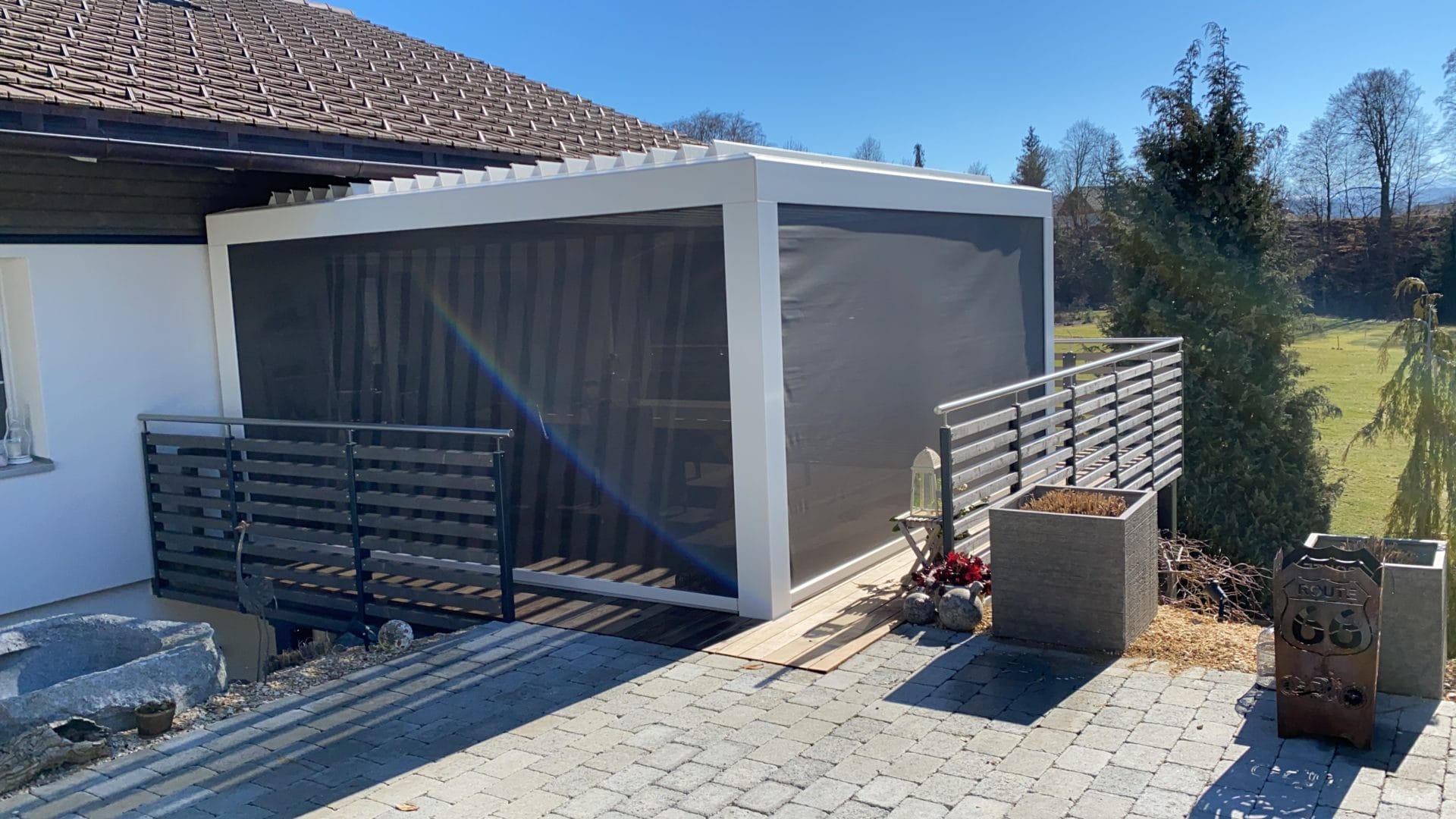 Terrassen Erweiterung mit Lamellenpergola